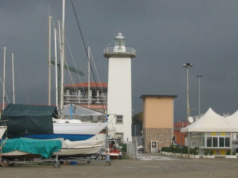 Cyberlights Lighthouses - Marina di Carrara