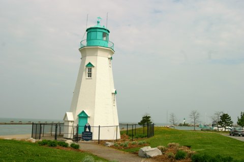 Cyberlights Lighthouses - Port Dalhousie Range Lights