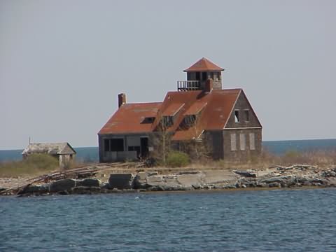 Whaleback Lighthouse - Cyberlights Lighthouses