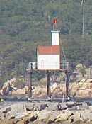 Cyberlights Lighthouses - Gloucester Breakwater Light