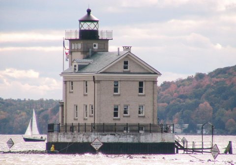 Cyberlights Lighthouses - Rondout Lighthouse