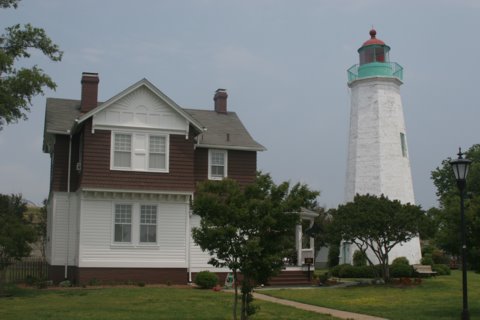 Cyberlights Lighthouses - Old Point Comfort Lighthouse